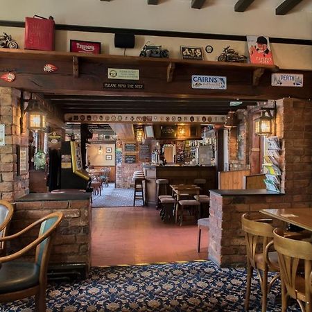 The Olde Peculiar Hotel Rugeley Kültér fotó