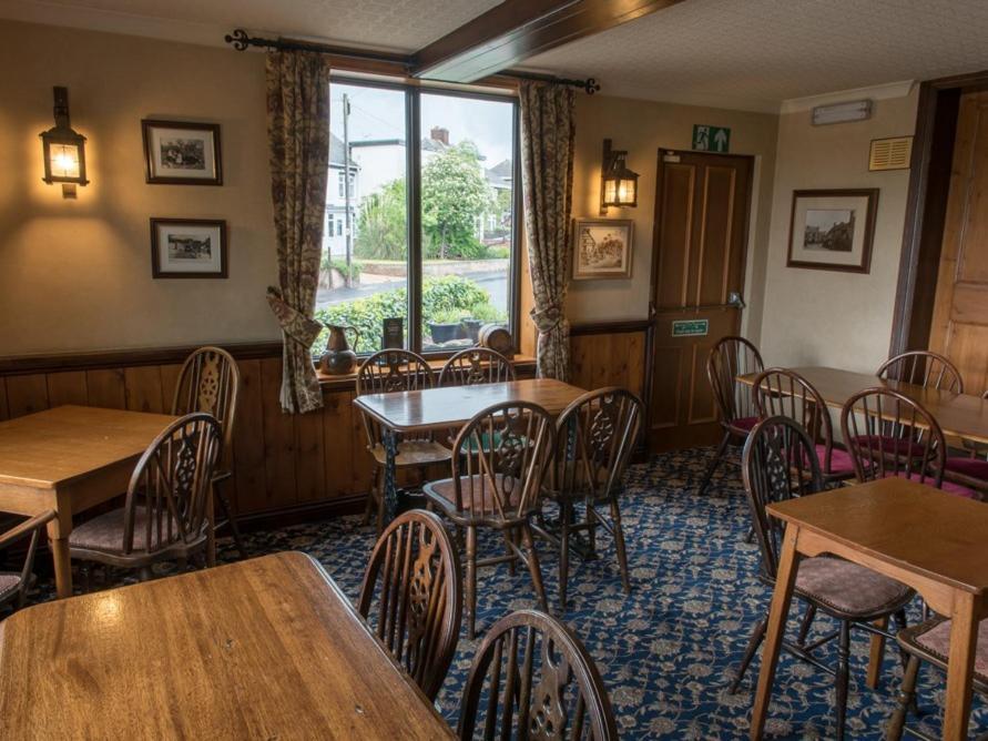 The Olde Peculiar Hotel Rugeley Kültér fotó